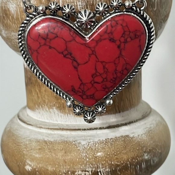 Red Heart Pendant Necklace with ornate silver accents - Picture 6 of 6